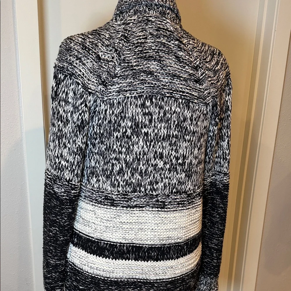 GAP Chunky Shawl Collar Cardigan XS Marled Black Gray Long Cozy Knit Sweater - Picture 8 of 15